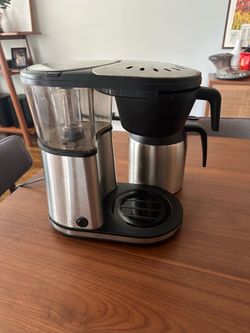 Bonavita Connoisseur Coffee Maker and Carafe