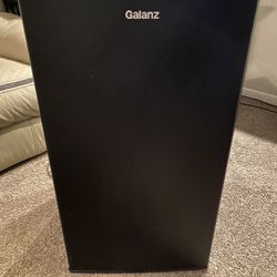 Galanz 93 L Mini Refrigerator-Black 