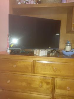 Brand new insignia 32" fire tv