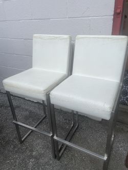 4. BAR. Stool s.