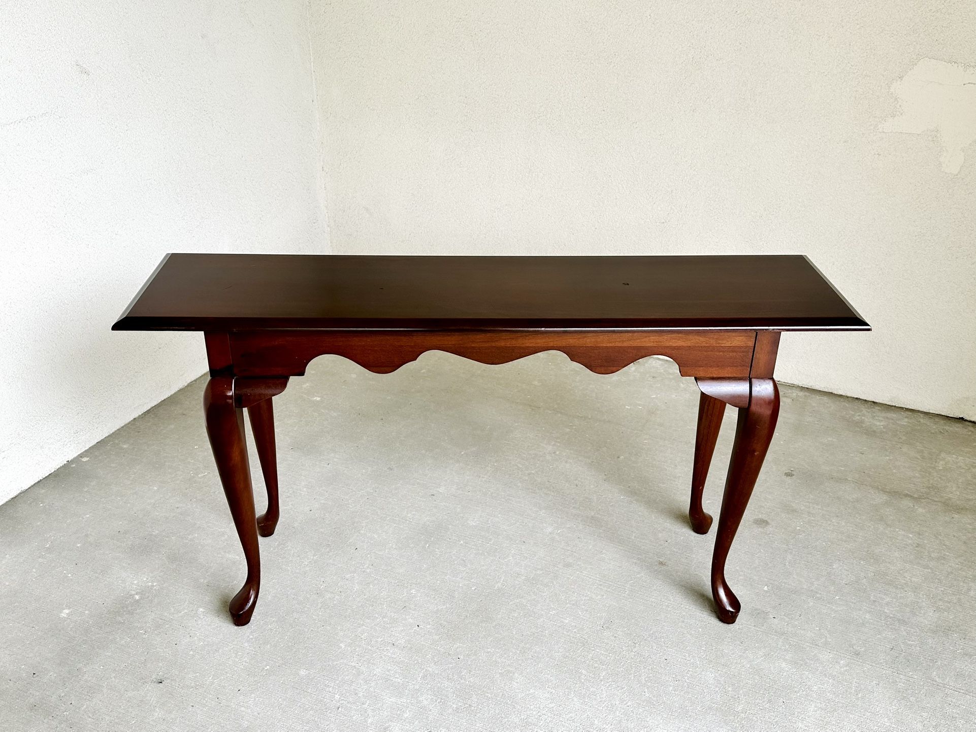 Queen Anne Style Wooden Console Table