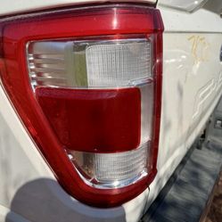 Ford 21-23 F150 LED (2) Taillights F-150 2021 - 2023 F 150 Original OEM Set Pair