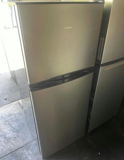 Hotpoint Top Mount Fridge Stainless Steel Energy Efficient