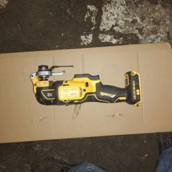 DeWalt XR 20v Ocstillating Multi Tool