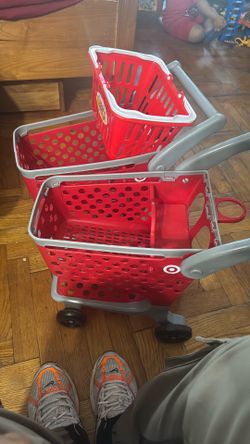 Target shopping carts toys