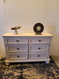 FARMHOUSE STYLE DRESSER