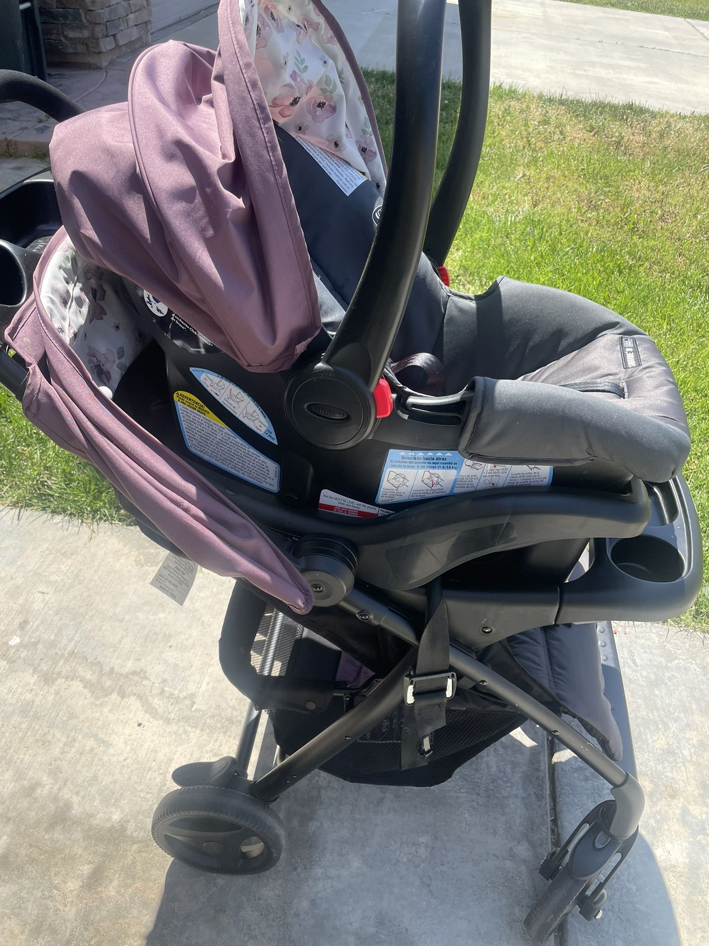 Graco Carseat and Stroller set