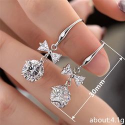 "Gorgeous Crystal Cubic Zirconia 925 Silver Plated Earrings, UNI22388
 
 Thumbnail