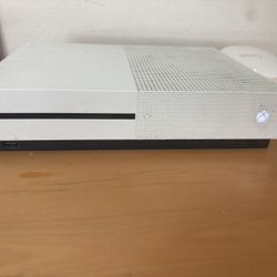 Xbox One S