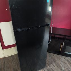 Frigidaire Medium Fridge