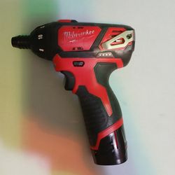 Milwaukee Screwdriver 