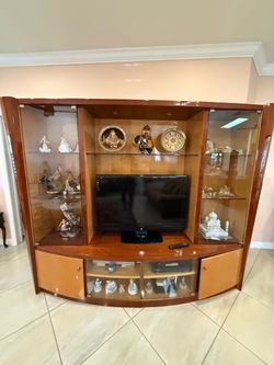 4 piece tv center piece - statement piece