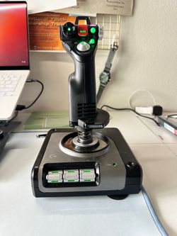 Logitech X52 Pro - HOTAS Flightstick / Joystick