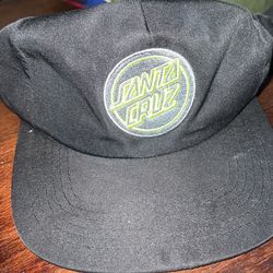 Santa Cruz hat