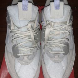 Air Max Futura - Summit White/Light Bone *READ*