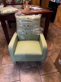 Small green Chair