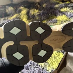 New Balance 9060  Size 11