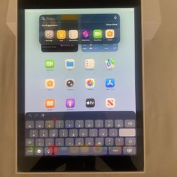 Apple iPad 9th generation  10.2” - WiFi + Cellular IOS 26.2