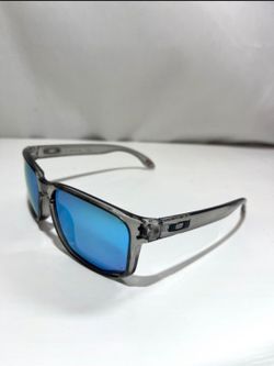 Oakley Holbrook with Blue Mirror Lens