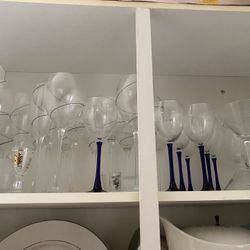 24 Wine Glasses 