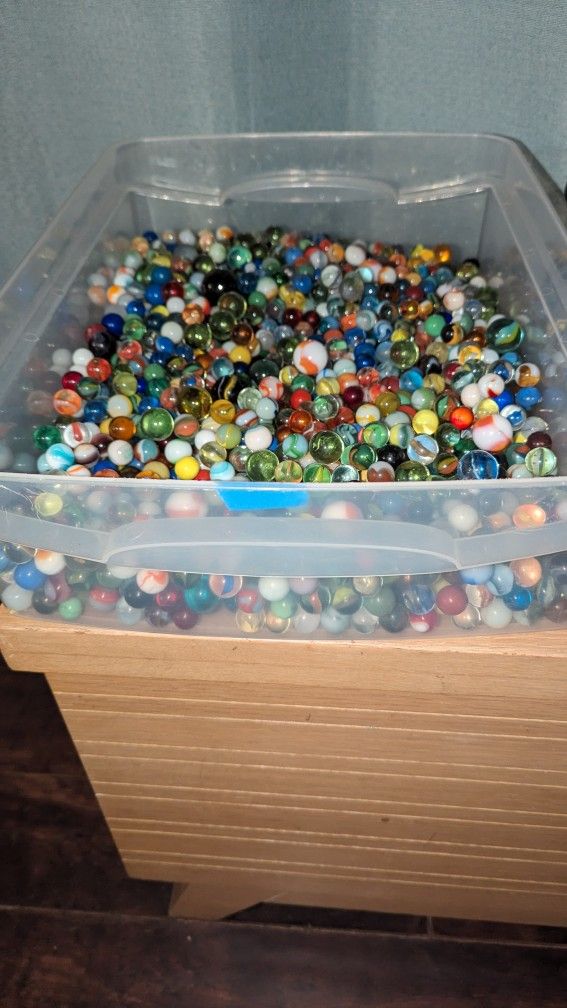 1700+ Antique Marbles