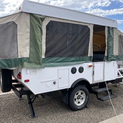 2007 StarCraft 17’ “off-road” popup camper/tent travel trailer RV
