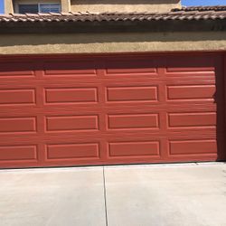 Paint Your Garage For The Holidays