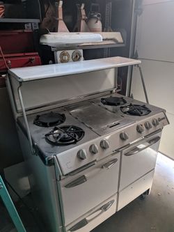 Antique stove by O'Keefe and Merritt