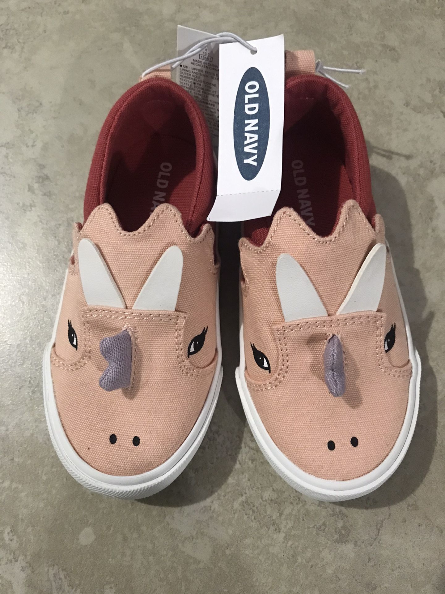 Old Navy Toddler Boy’s / Girl’s Canvas Dinosaur Slip-On Shoes, Size 6