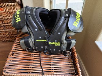 Riddell Surge football shoulder pads