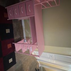 Pink Nail Tech Table