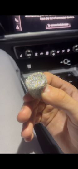 Luxury Moissanite Ring size 7