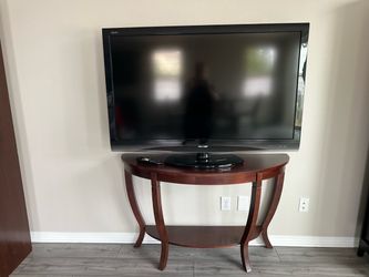 Tv stand and tv