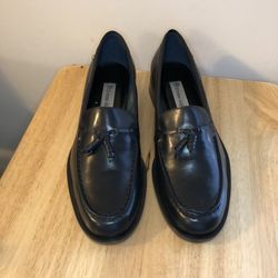 Etienne Aigner Leather Black Loafers Size 9M