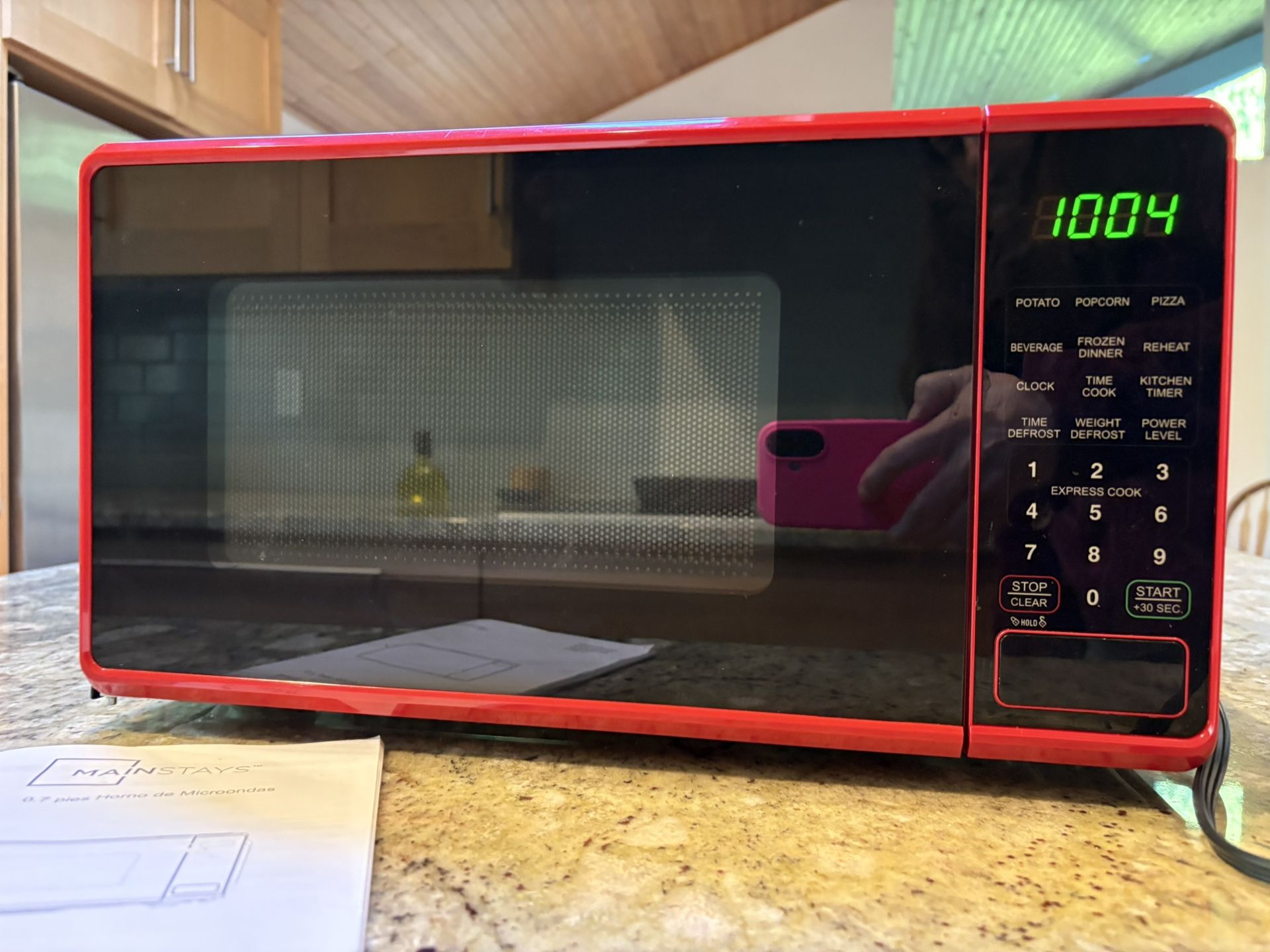 Mainstays red 0.7 cu ft microwave