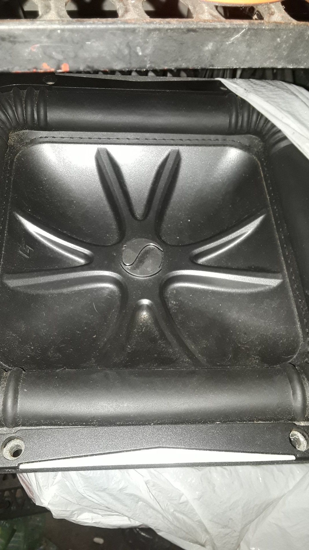 Kicker Solo-Baric L7 10-inch like new