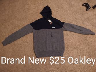 Oakley Tech knit XL Sweater