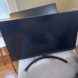 27“ LG Monitors 