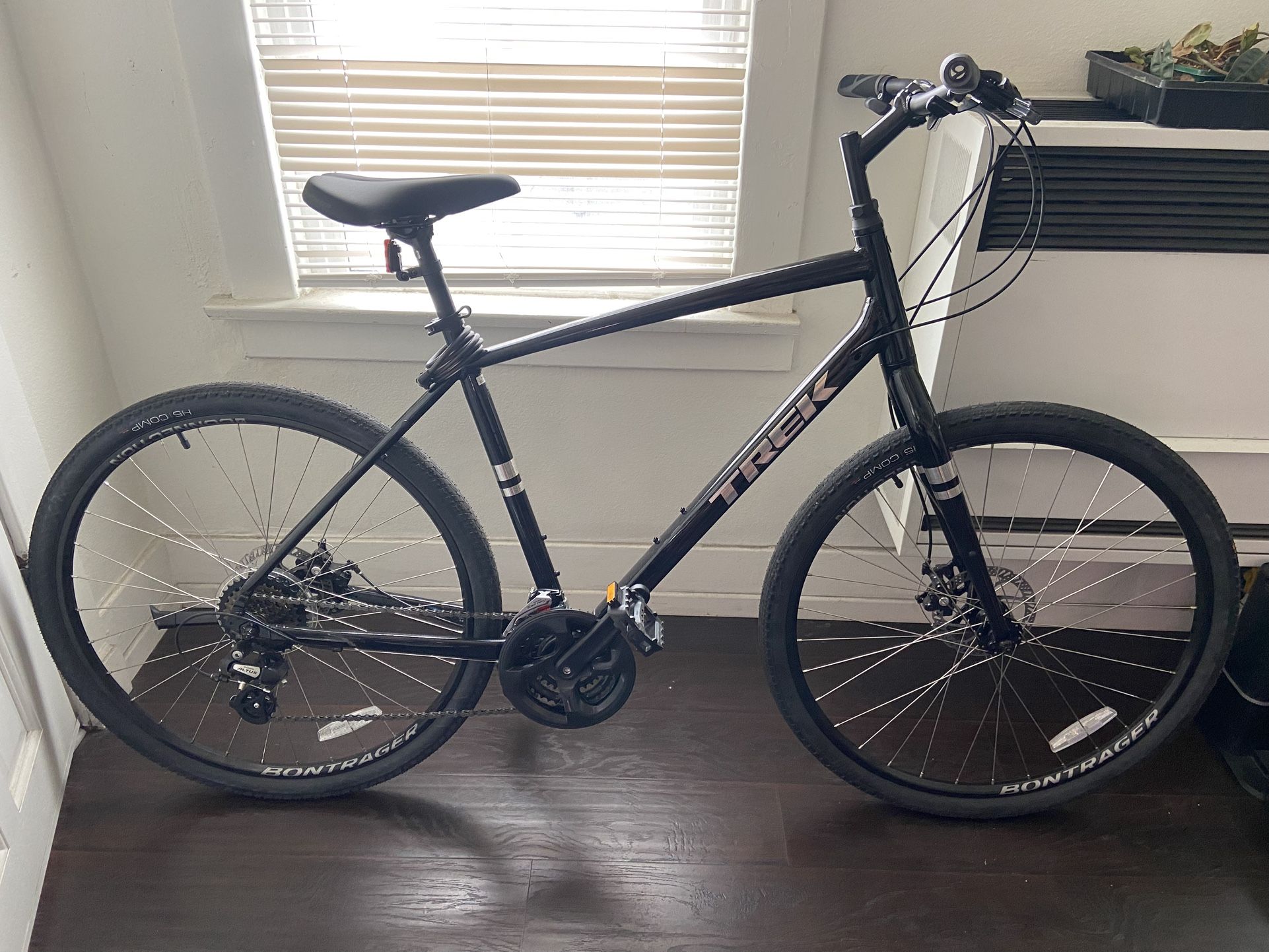 Trek Verve 1 New Condition! Road Gravel Hybrid