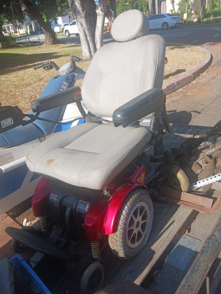 Jazzy 1121 Pride Electric Scooter Electric Wheelchair