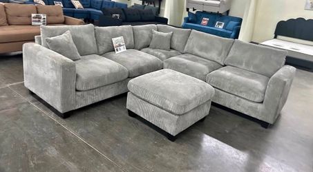 BRAND NEW 4PCS SECTIONAL SOFA SET WITH OTTOMAN AND ACCENT PILLOW INCLUDED $549