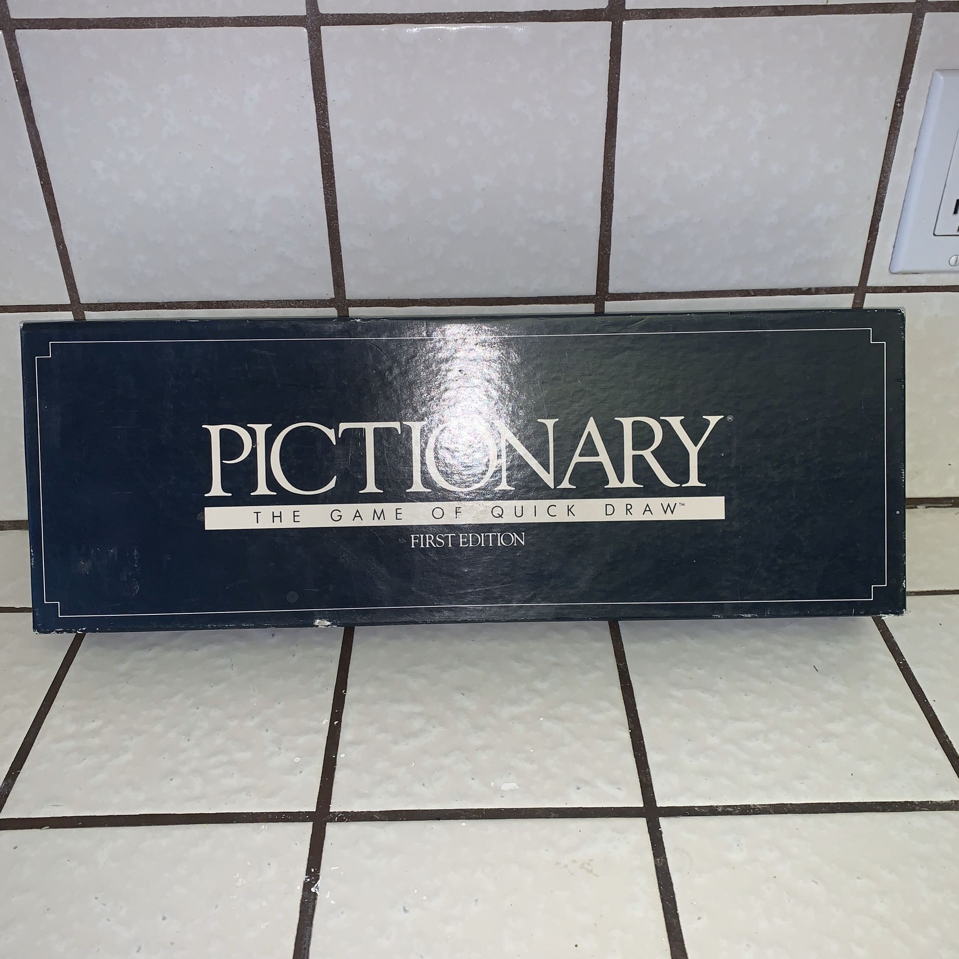 Pictionary first edition board game