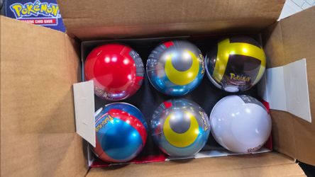 Pokémon Poke Ball Tin display 2024—Reprint