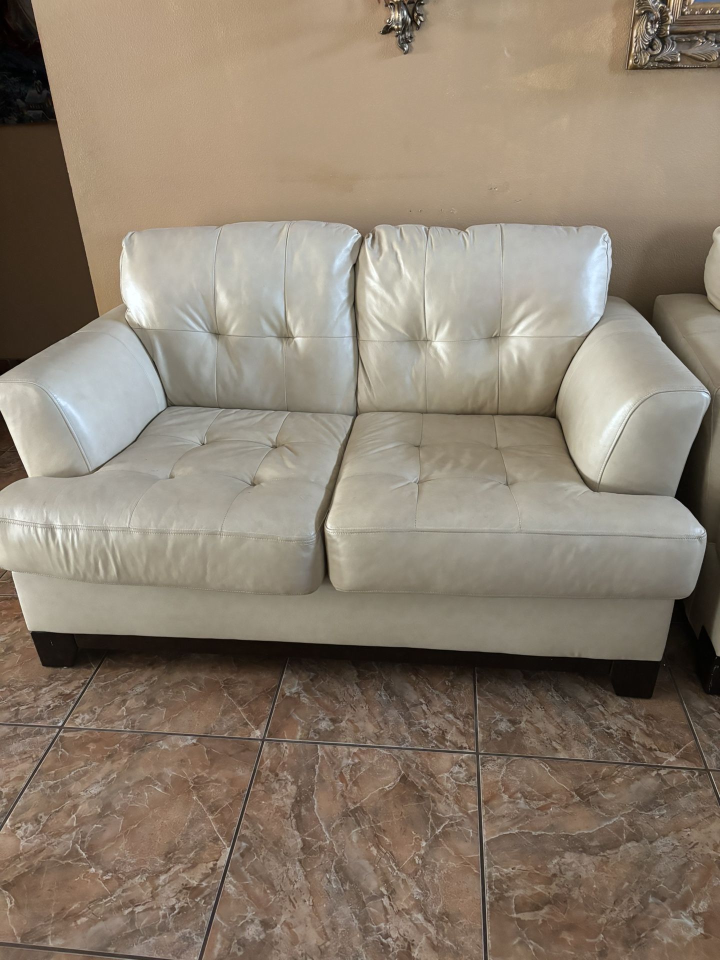 LOVE SEAT LEATHER SOFA
