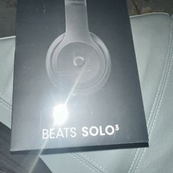 Beats Solo 3 Wireless Headphones Brand New Paid $199