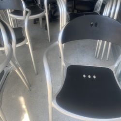 Mid Century Modern italian Arper Pamplona Chairs
