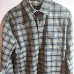 Vince Mens  Size Small Long Sleeve Plaid Button Up
