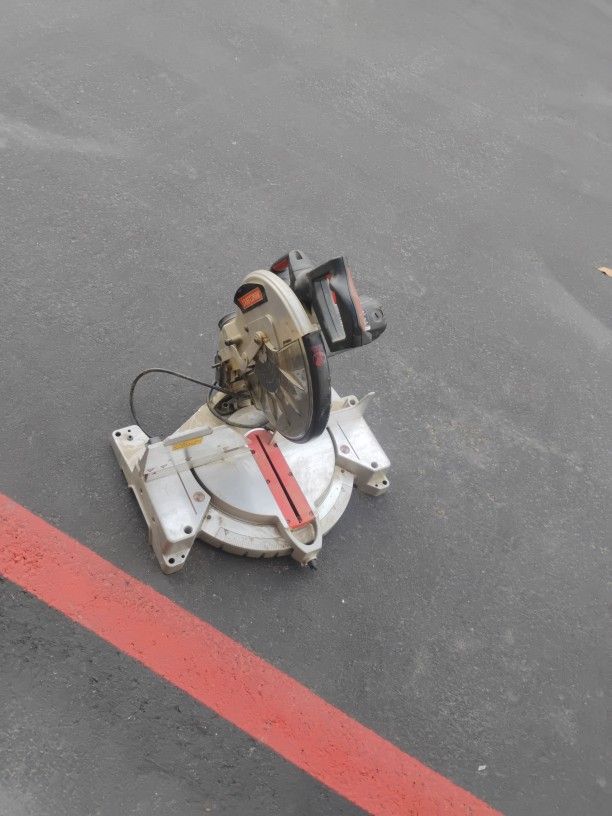 Craftsman 12" Compound Miter Saw 