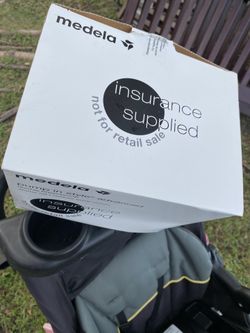 Brand new Medela double breastpump starter set