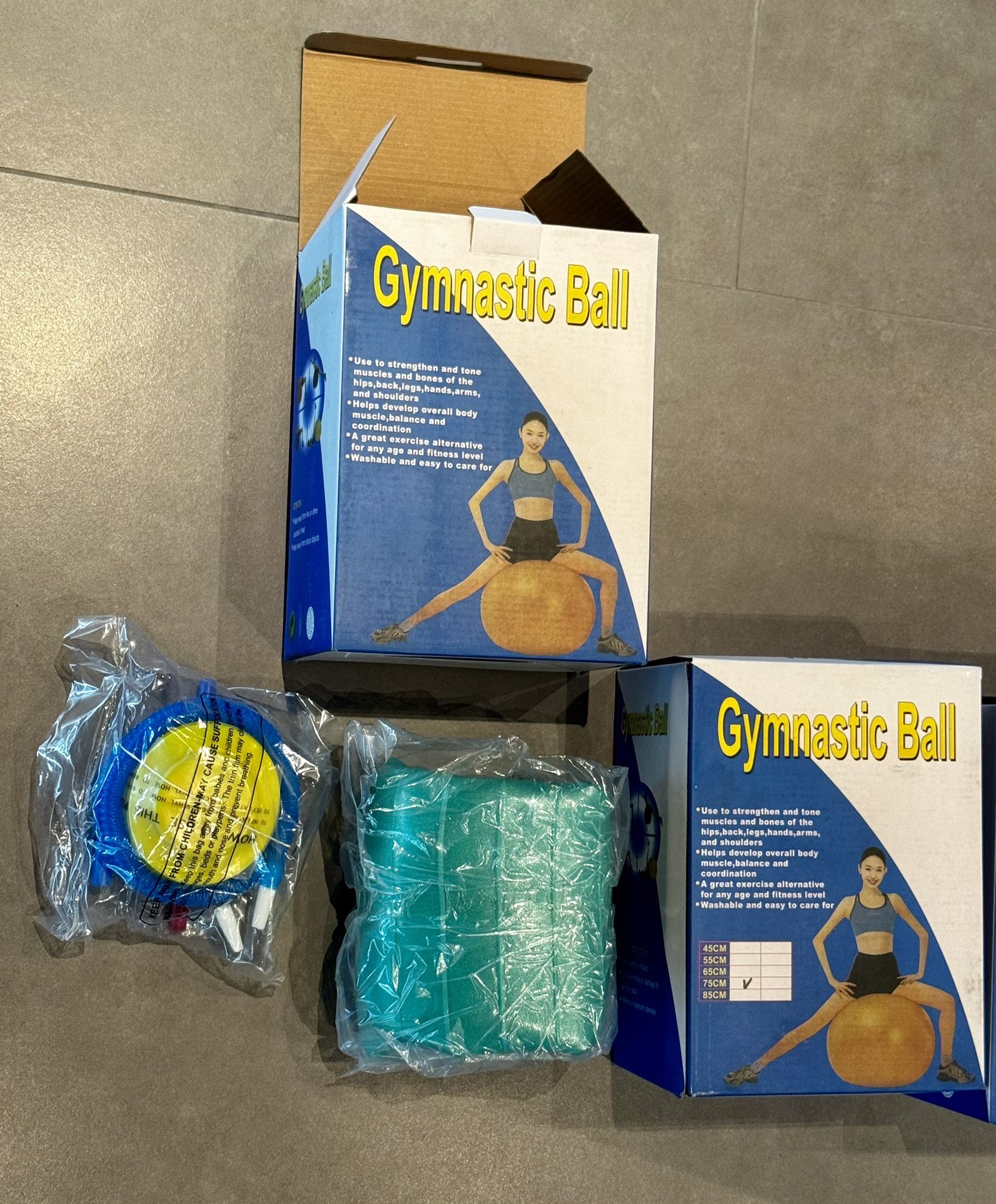 💪 Brand New Gym / Yoga Exercise Balls – With Pump! (8 balls)